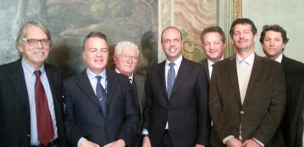 foto-alfano-gruppo.jpg